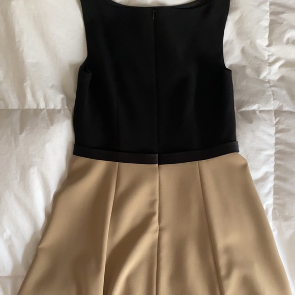 Gorgeous “Audrey Hepburn” stye classic - Picture 8 of 8